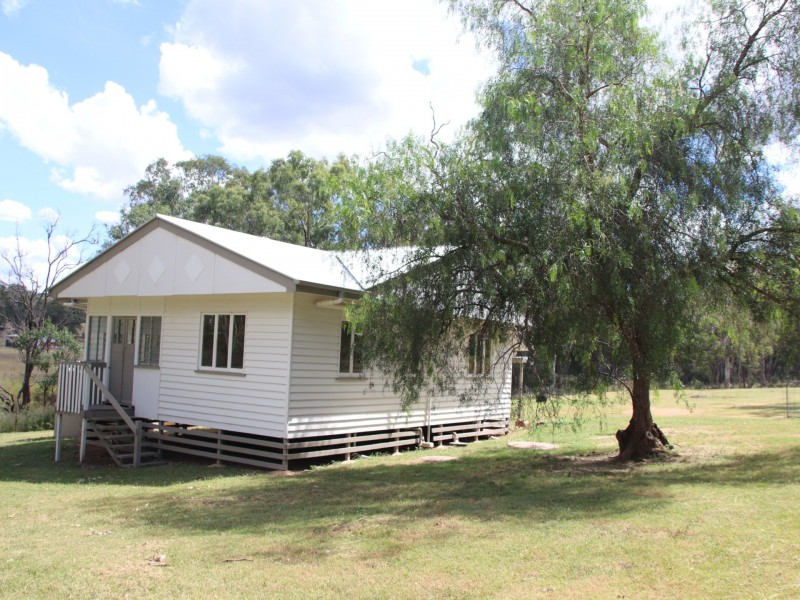 117 Ahern Lane, Pratten QLD 4370