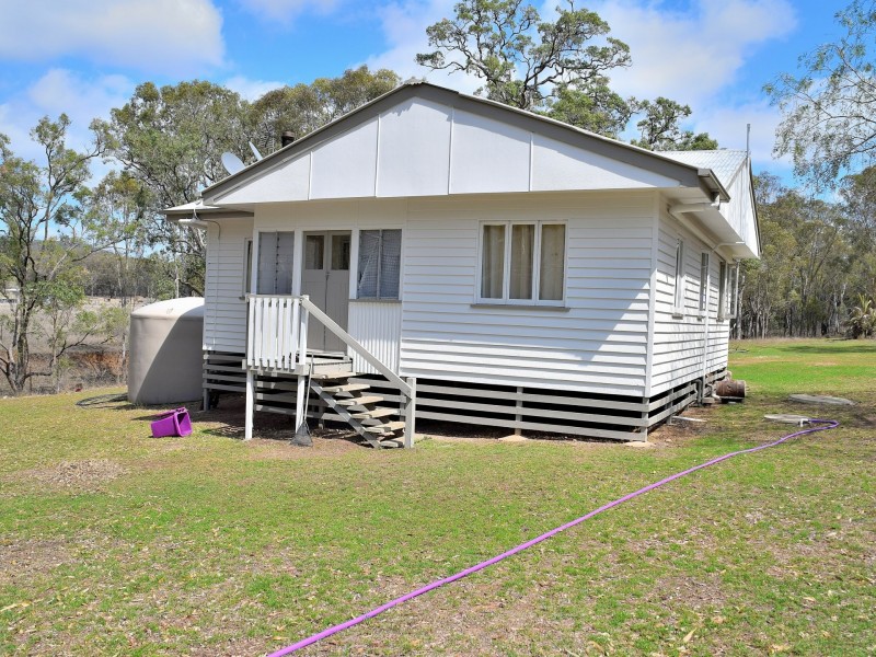 117 Ahern Lane, Pratten QLD 4370