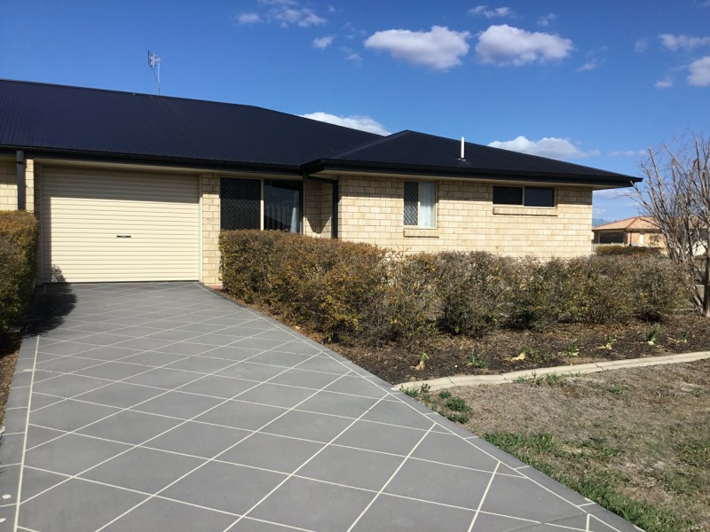 2 Willow Street, Warwick QLD 4370