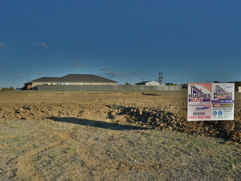 1 Derby Drive, Rosenthal Heights QLD 4370