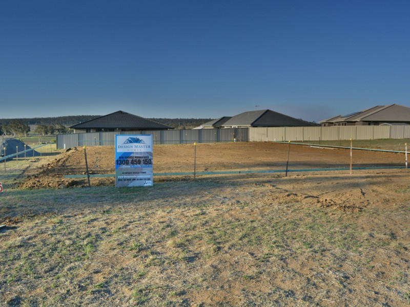 2 Derby Drive, Rosenthal Heights QLD 4370