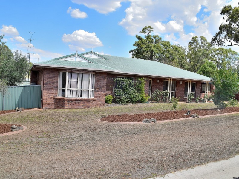 7 Daniel Drive, Warwick QLD 4370