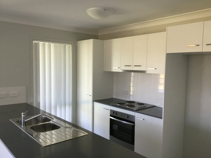 16 Tanna Drive, Rosenthal Heights QLD 4370