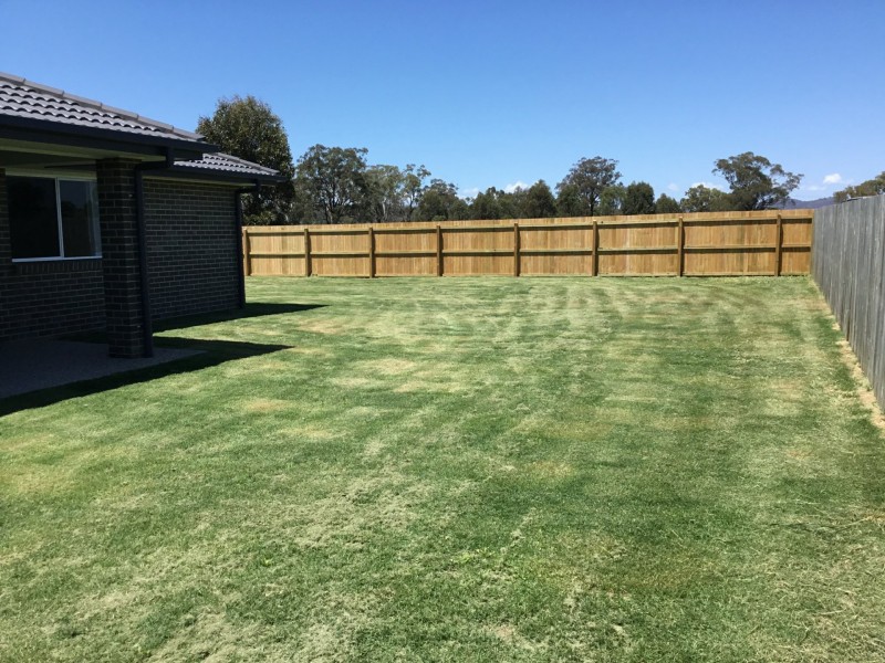 16 Tanna Drive, Rosenthal Heights QLD 4370