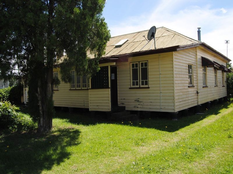 89 Albion Street, Warwick QLD 4370