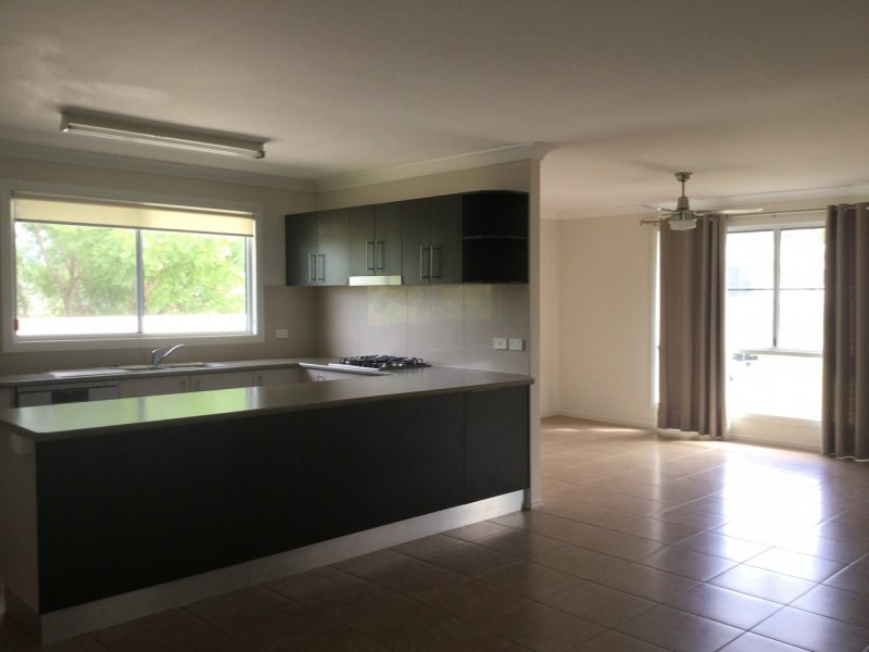 6 Sycamore Street, Killarney QLD 4373