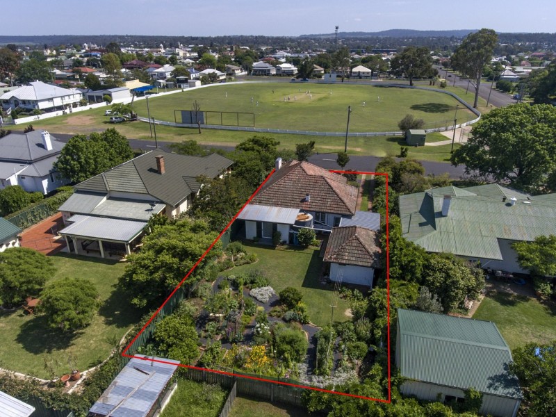 32A Pratten Street, Warwick QLD 4370