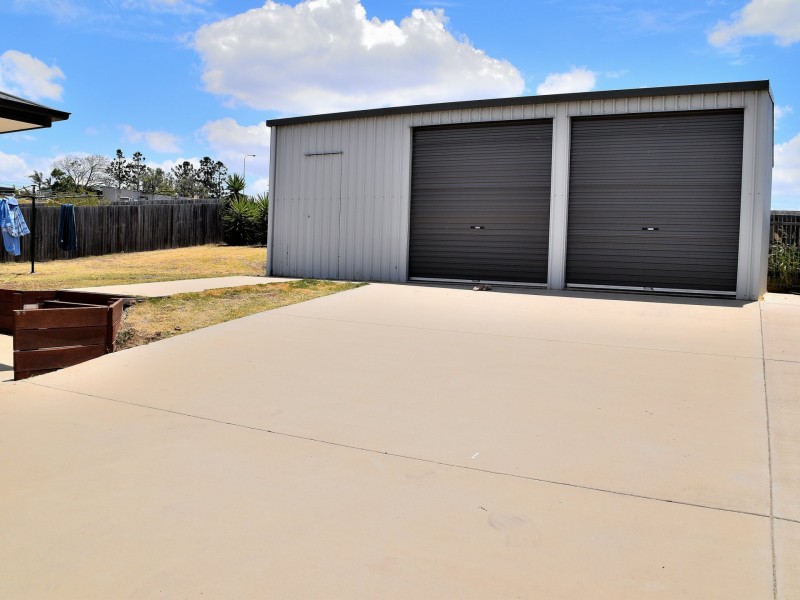 15 Capital Drive, Rosenthal Heights QLD 4370