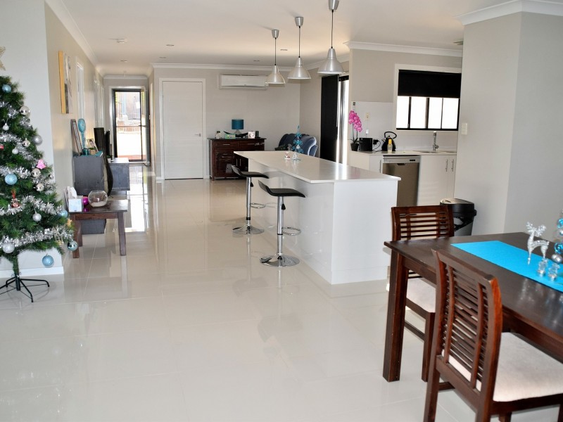 15 Capital Drive, Rosenthal Heights QLD 4370