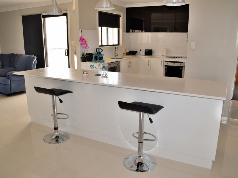 15 Capital Drive, Rosenthal Heights QLD 4370