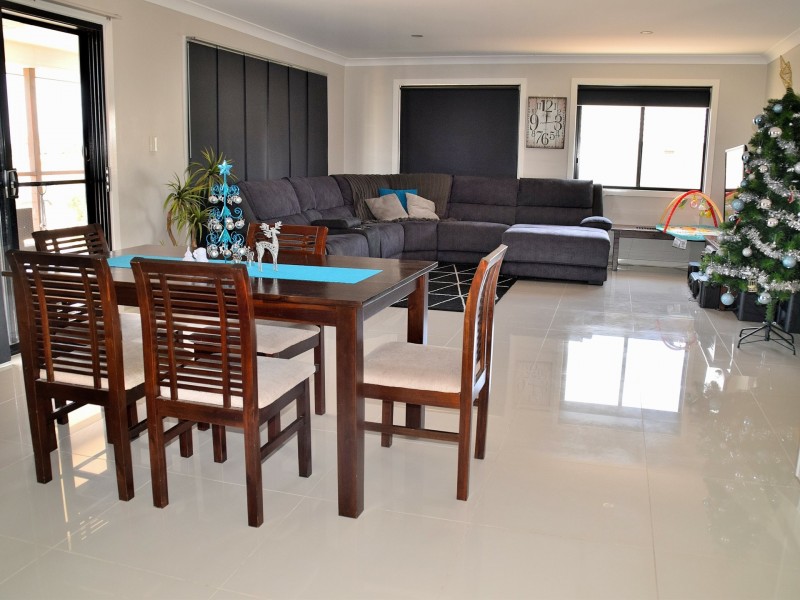 15 Capital Drive, Rosenthal Heights QLD 4370