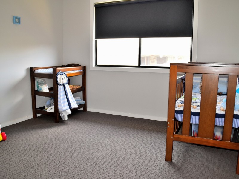 15 Capital Drive, Rosenthal Heights QLD 4370