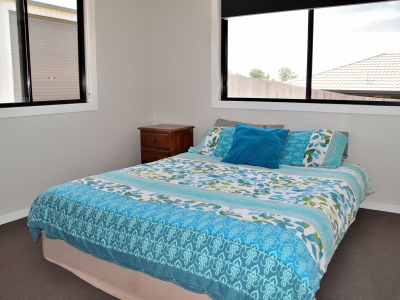 15 Capital Drive, Rosenthal Heights QLD 4370