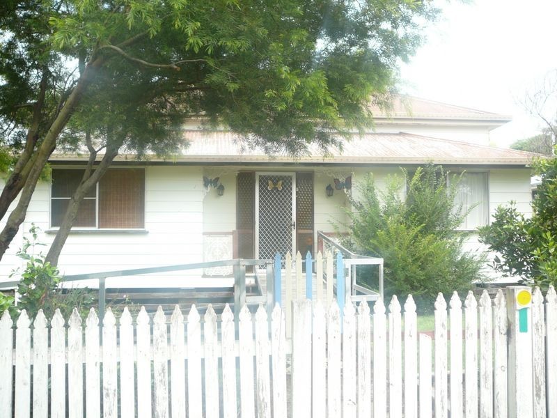 82 Guy Street, Warwick QLD 4370
