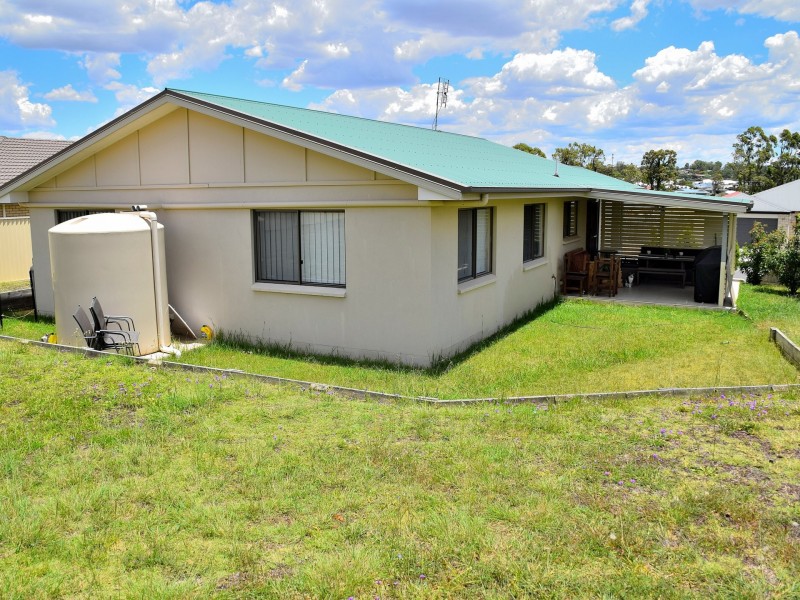8 Rose Lea Court, Warwick QLD 4370