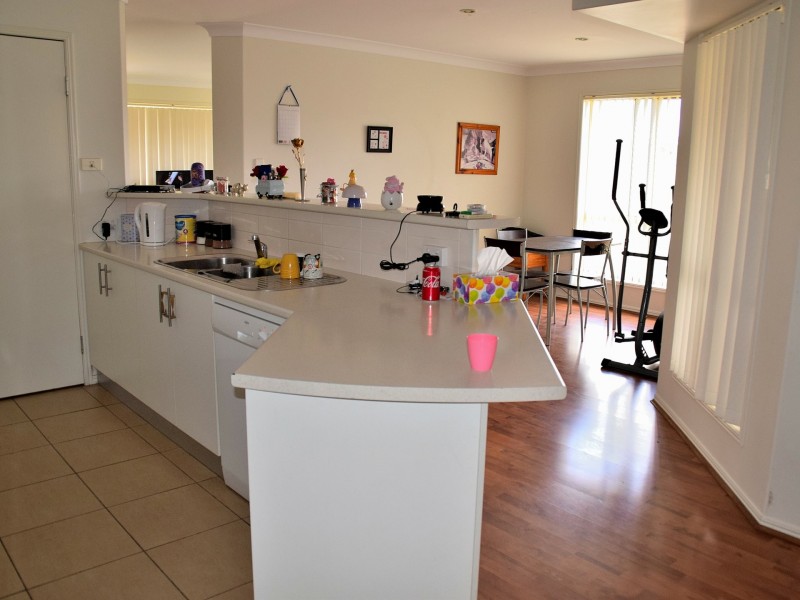 8 Rose Vale Court, Warwick QLD 4370