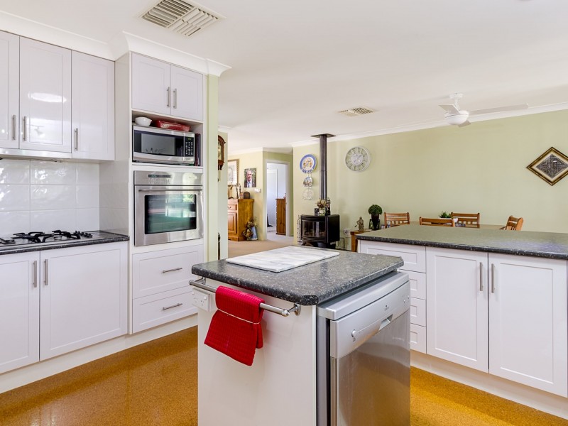 12 Daniel Drive, Warwick QLD 4370