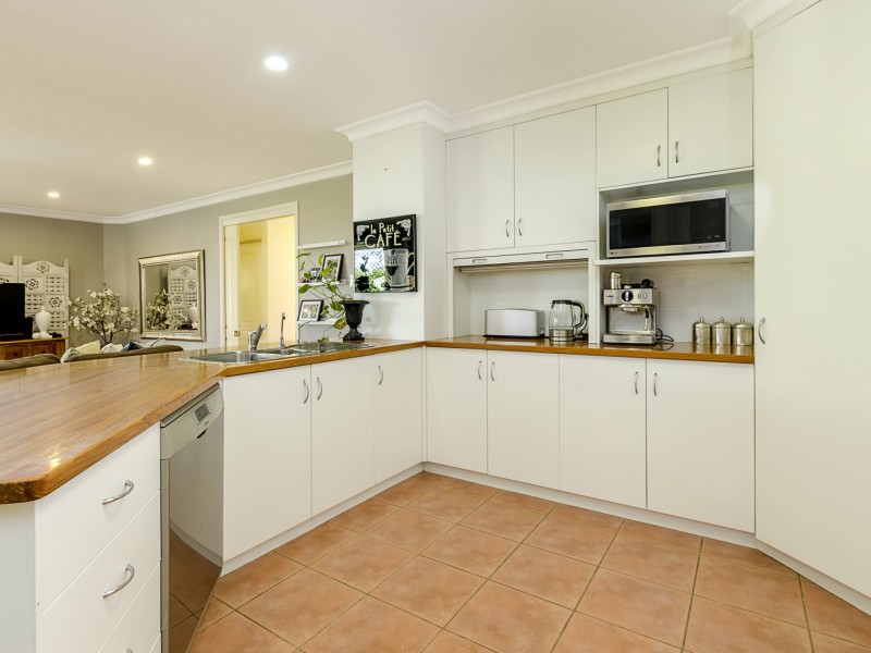 6 Colwar Court, Warwick QLD 4370