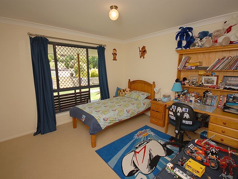 5 Charlie Doy Place, Warwick QLD 4370