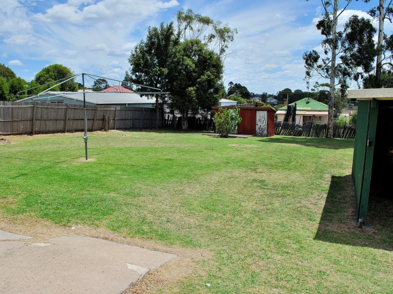 11 Wallace Street, Warwick QLD 4370