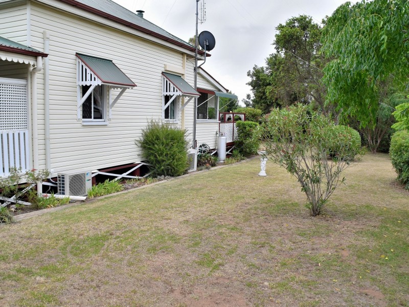 110 Percy Street, Warwick QLD 4370