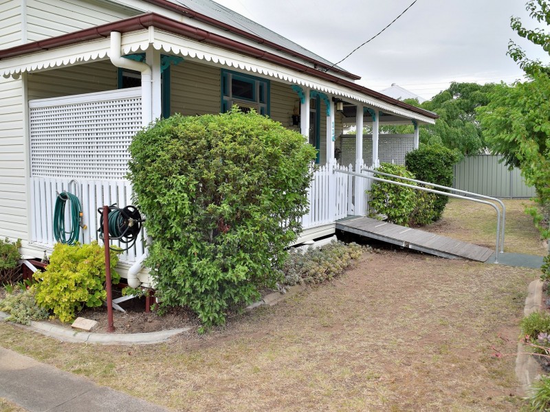 110 Percy Street, Warwick QLD 4370