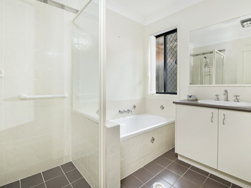 30 Boronia Drive, Warwick QLD 4370