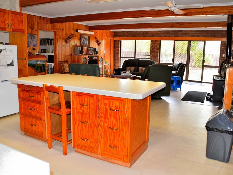 15290 Cunningham Highway, Wheatvale QLD 4370