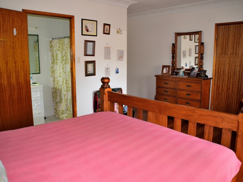 15290 Cunningham Highway, Wheatvale QLD 4370