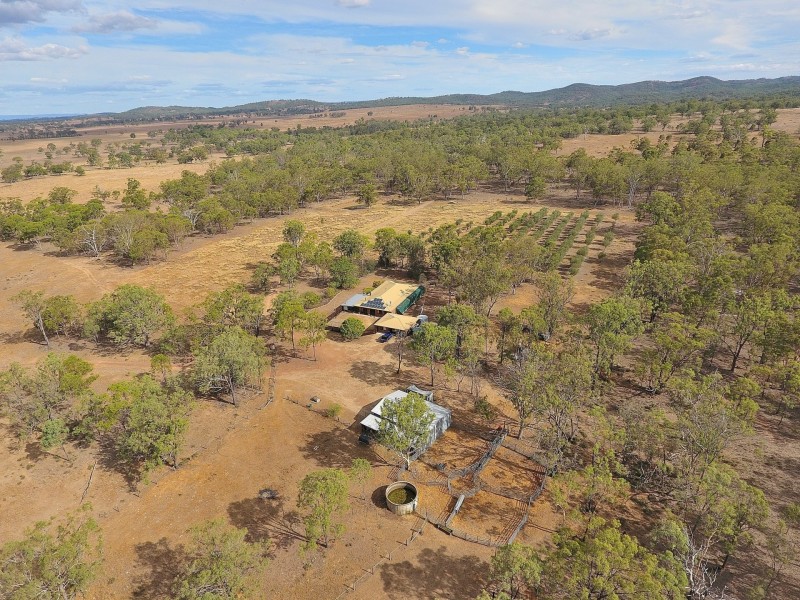 15290 Cunningham Highway, Wheatvale QLD 4370