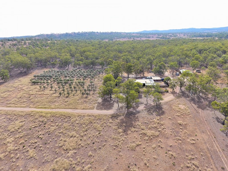 15290 Cunningham Highway, Wheatvale QLD 4370