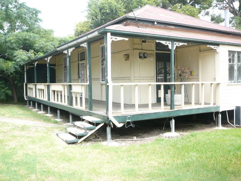 64 Percy Street, Warwick QLD 4370