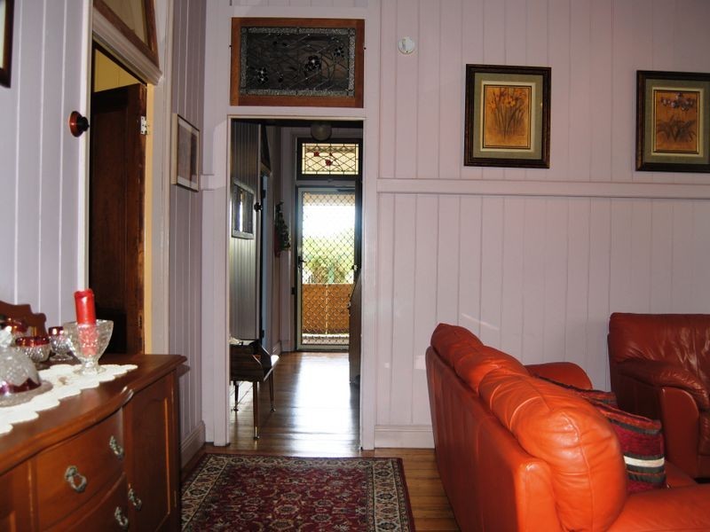 70 Pratten St, Warwick QLD 4370