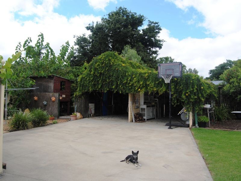 70 Pratten St, Warwick QLD 4370