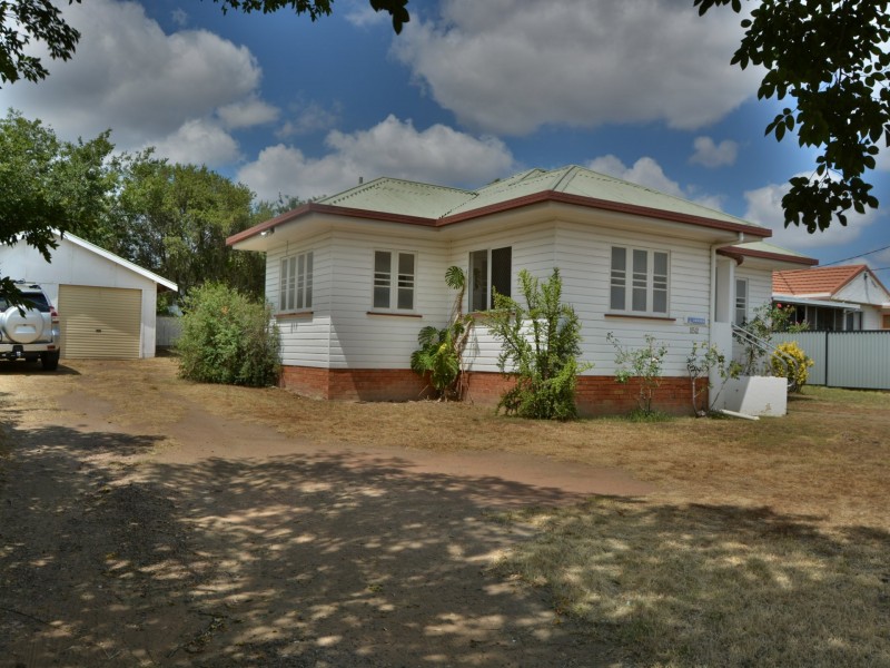 152 Wood Street, Warwick QLD 4370