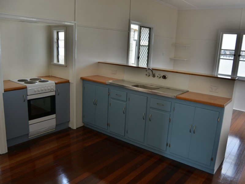 152 Wood Street, Warwick QLD 4370