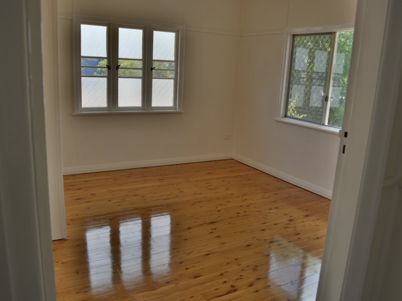 152 Wood Street, Warwick QLD 4370