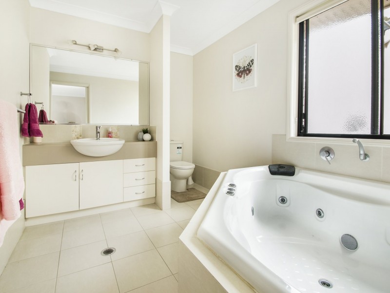 1 Rodeo Drive, Warwick QLD 4370