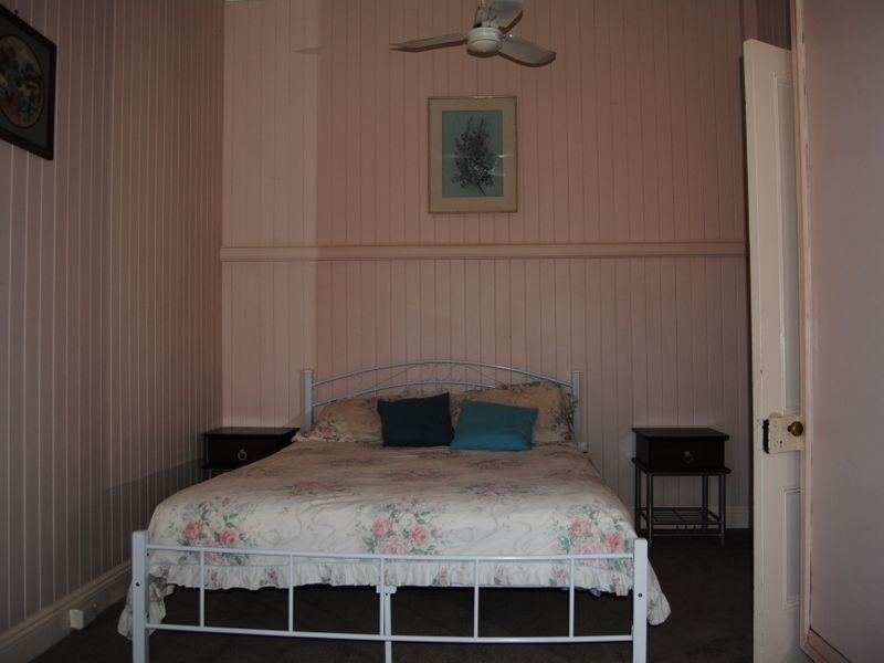 46 Pratten St, Warwick QLD 4370