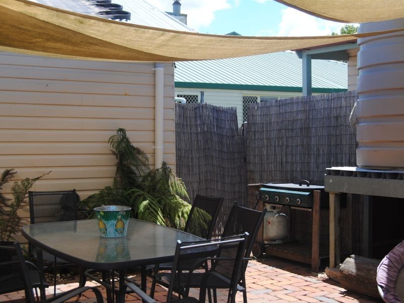 46 Pratten St, Warwick QLD 4370