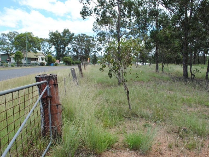 63 Oxenham, Warwick QLD 4370