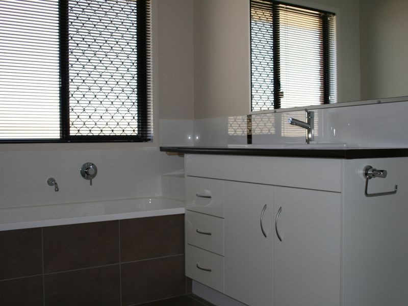 139 Ogilvie Road, Warwick QLD 4370