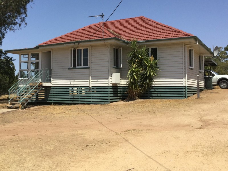 73 Wallace Street, Warwick QLD 4370