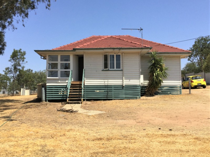 73 Wallace Street, Warwick QLD 4370