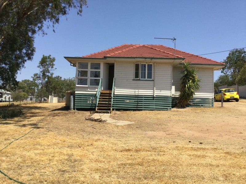 73 Wallace Street, Warwick QLD 4370