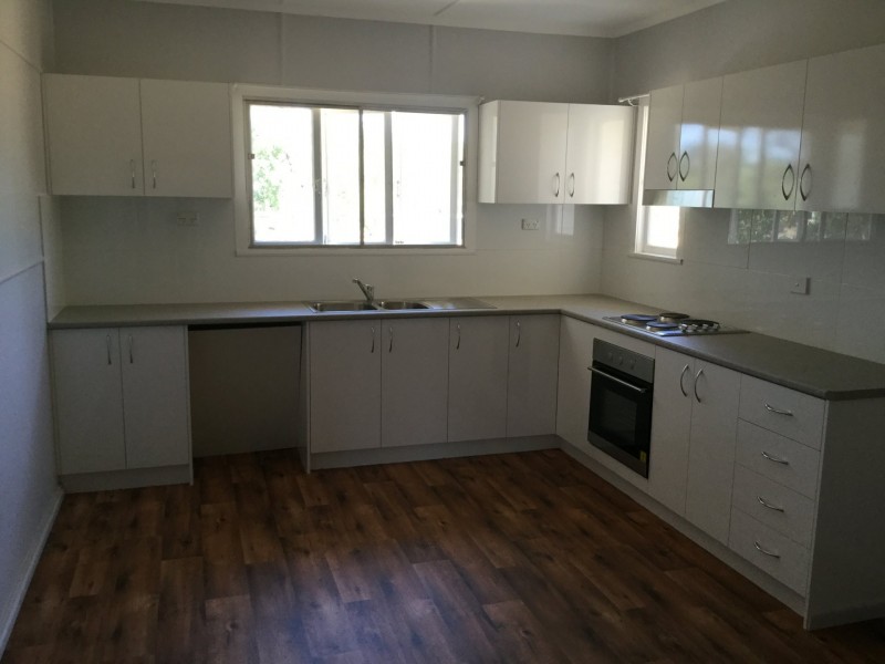 73 Wallace Street, Warwick QLD 4370