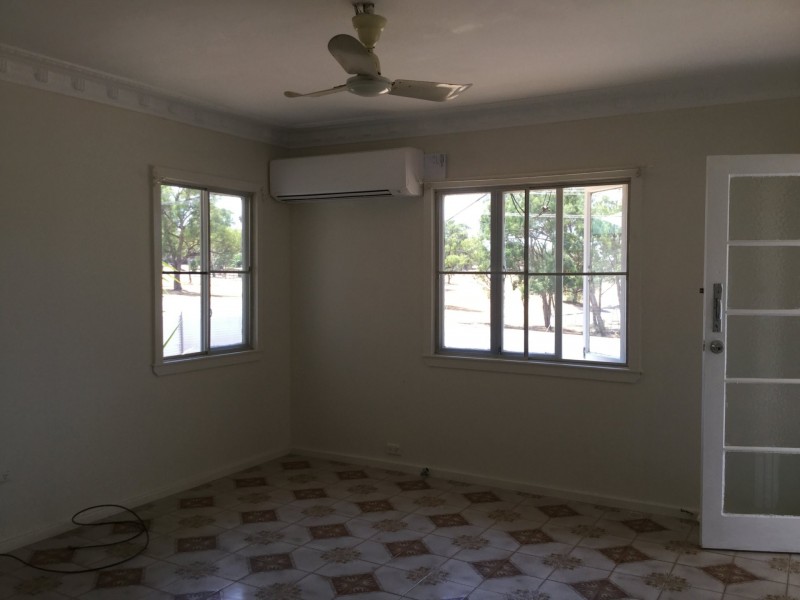 73 Wallace Street, Warwick QLD 4370