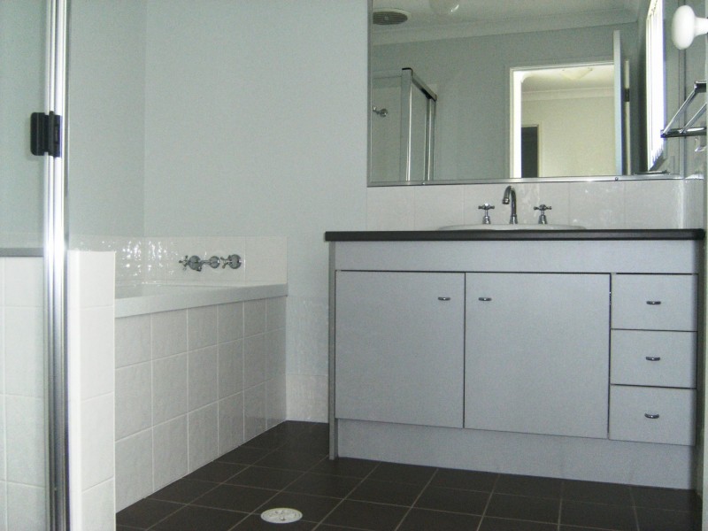 10 Rose Vale Court, Warwick QLD 4370