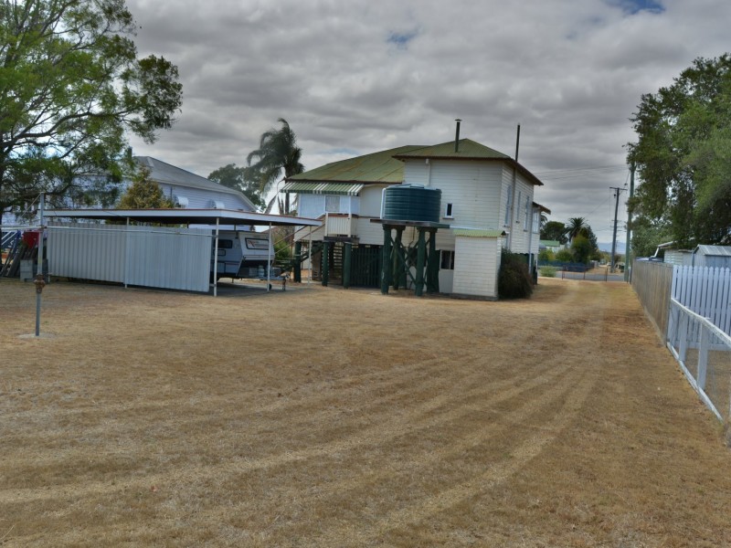 97 Albion Street, Warwick QLD 4370