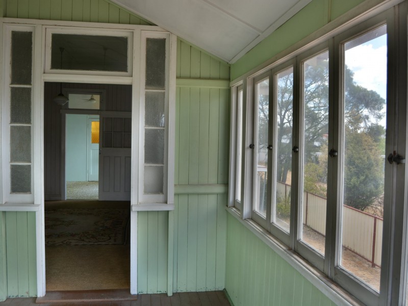 97 Albion Street, Warwick QLD 4370